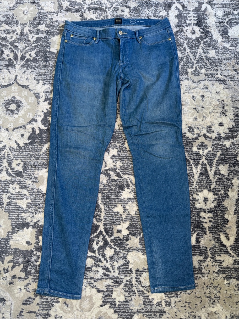 Guess by Marciano Womens Skinny Jeans in Medium Blue